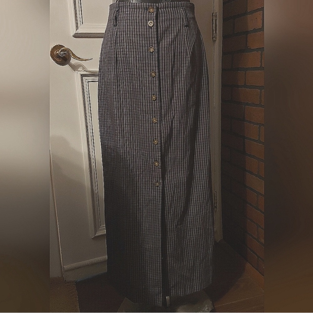 Elegant Gray Button-Front Maxi Skirt Vintage Dark Academia